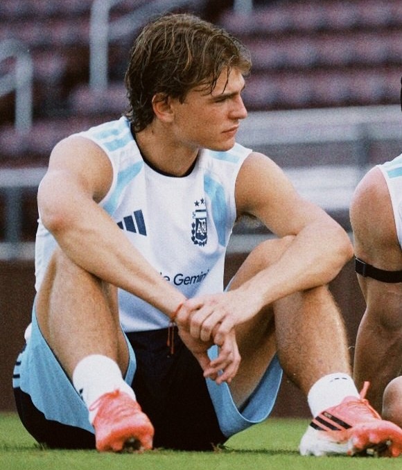 Nico Paz trains with Argentina, will be available for friendly match vs. Iceland