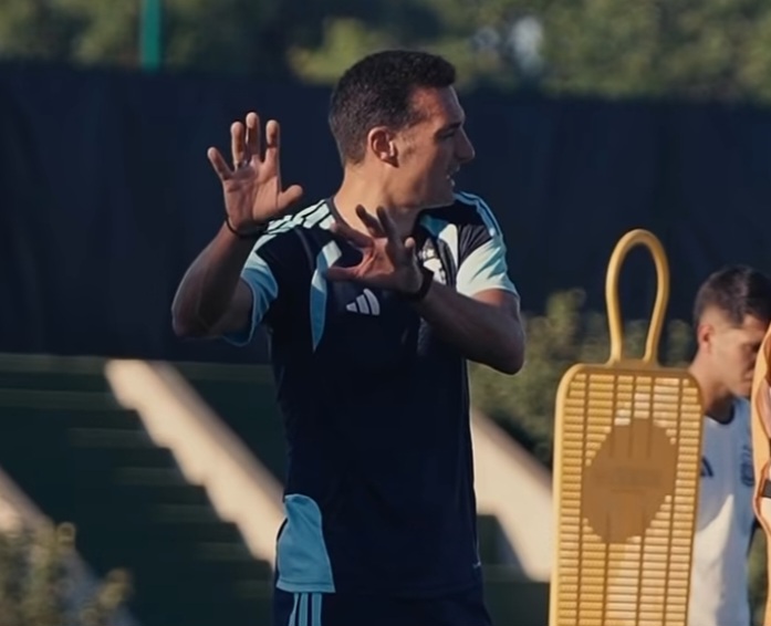 Argentina national team coach Lionel Scaloni on people wanting Argentina to lose