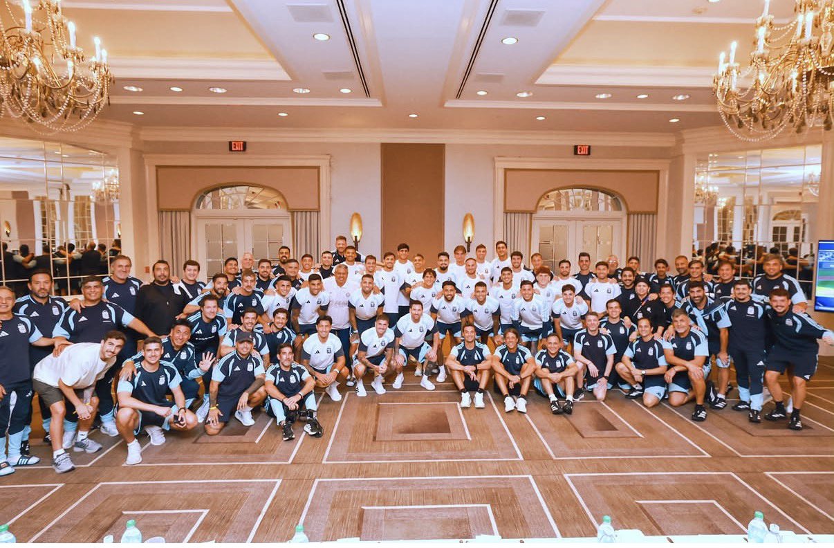 Lionel Messi posts Argentina national team message before World Cup final